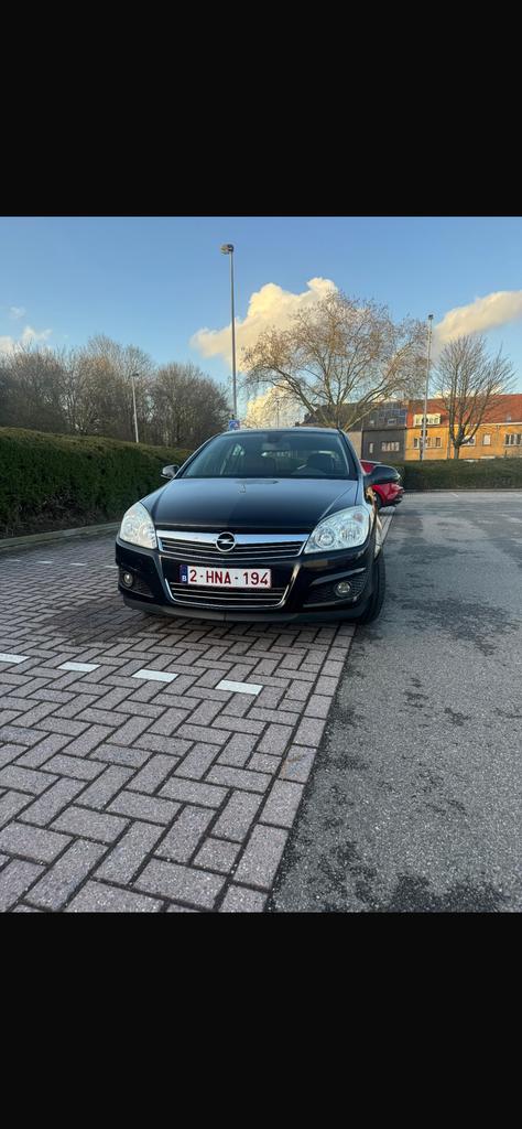 Opel Astra 1,7 cdti 83000 km, Auto's, Zwart, Particulier, Astra, Te koop