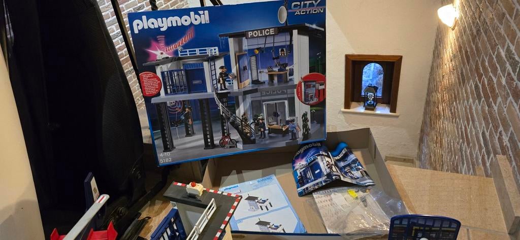 Playmobil Politiekantoor + Enkele Losse Bijhorende Sets, Ophalen, Gebruikt