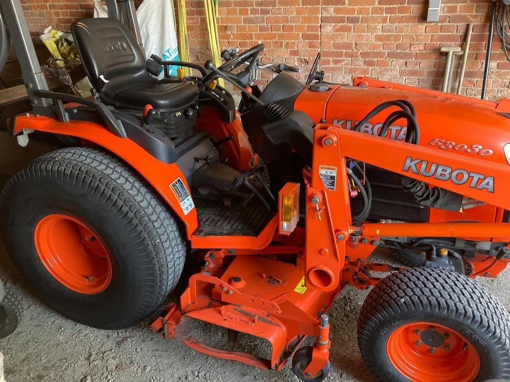 Kubota B3030 met frontlader en maaidek weinig uren, Ophalen