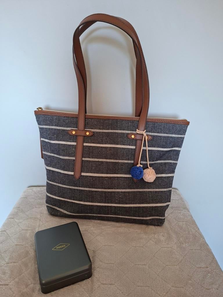 Leuke handtas van Fossil in nieuwstaat., Handtassen en Accessoires, Tassen | Damestassen, Ophalen, Nieuw, Handtas