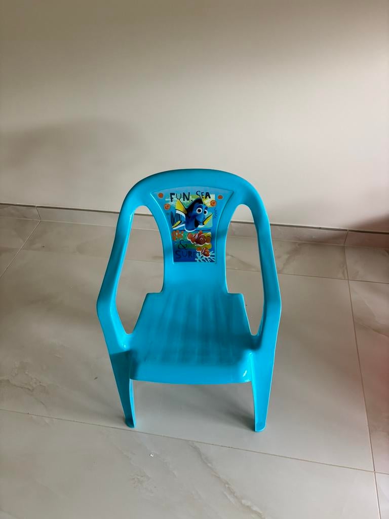 Nieuw plastic stoeltje, Kinderen en Baby's, Ophalen, Zo goed als nieuw