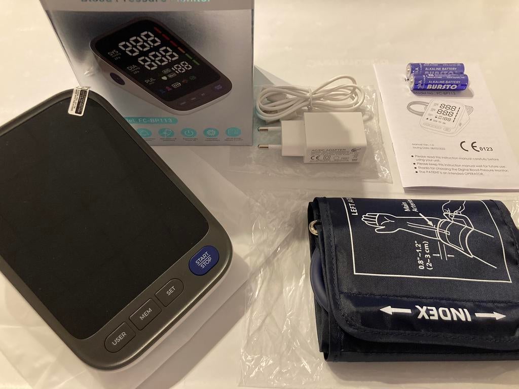 NIEUW senioren bloeddrukmeter grote display kleur, adapter, Diversen, Verpleegmiddelen, Ophalen, Nieuw