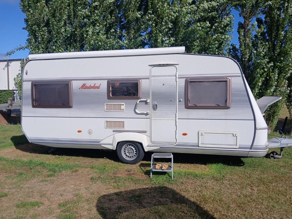 Lmc caravan, Caravans en Kamperen, Rondzit, LMC en Münsterland, Omvormbare zithoek, Tot en met 5