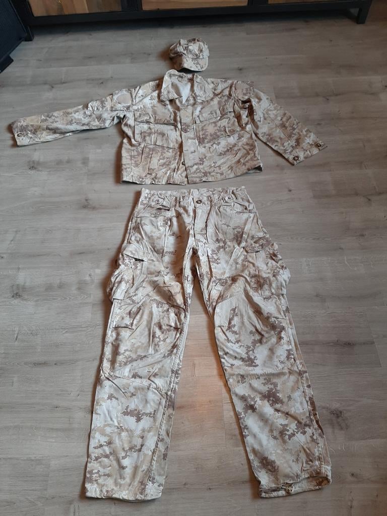 MiLITARIA. Legerpak uit de woestijn van het Italiaanse leger, Verzamelen, Ophalen of Verzenden