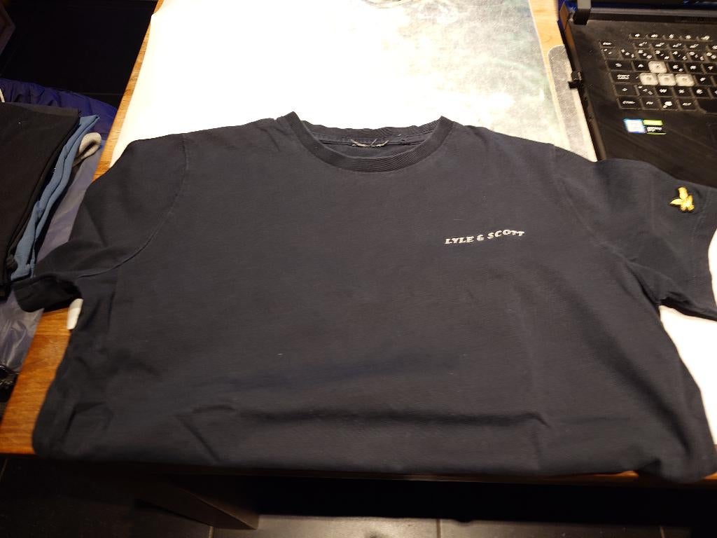 T-shirt Lyle & Scott 14j zwart, Kinderen en Baby's, Gebruikt, Lyle & Scott, Ophalen of Verzenden, Shirt of Longsleeve