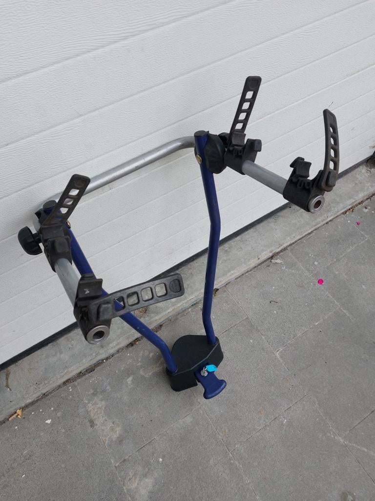 Porte vélos sur attache remorque, Autos : Divers, Porte-vélos, Enlèvement, 2 vélos, Comme neuf