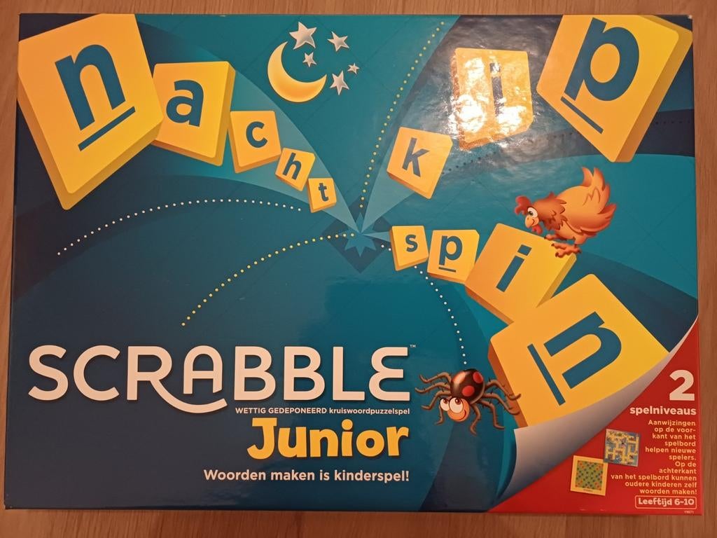 Scrabble Junior gezelschapsspel - woordspel, Ophalen of Verzenden, Zo goed als nieuw