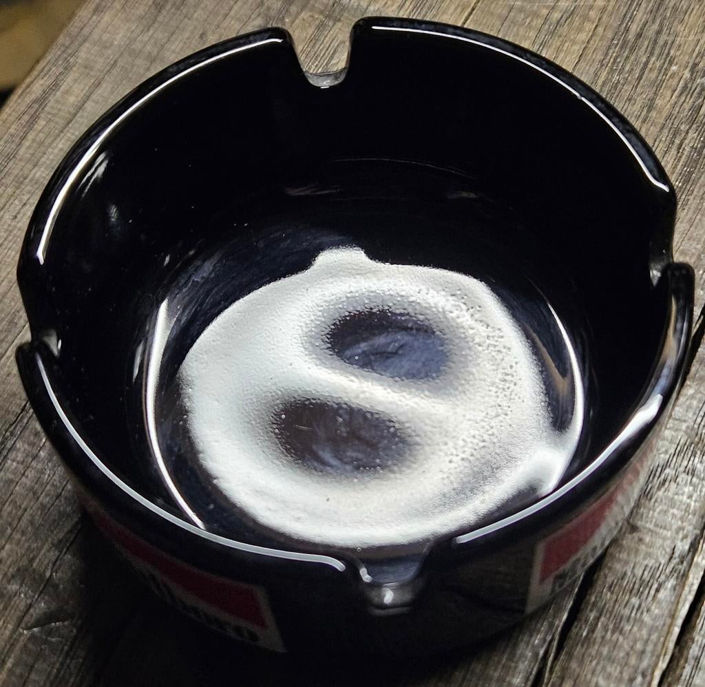 Cendrier vintage Marlboro des années 70 ou 80
Il s'agit d'un, Collections, Enlèvement ou Envoi, Cendrier