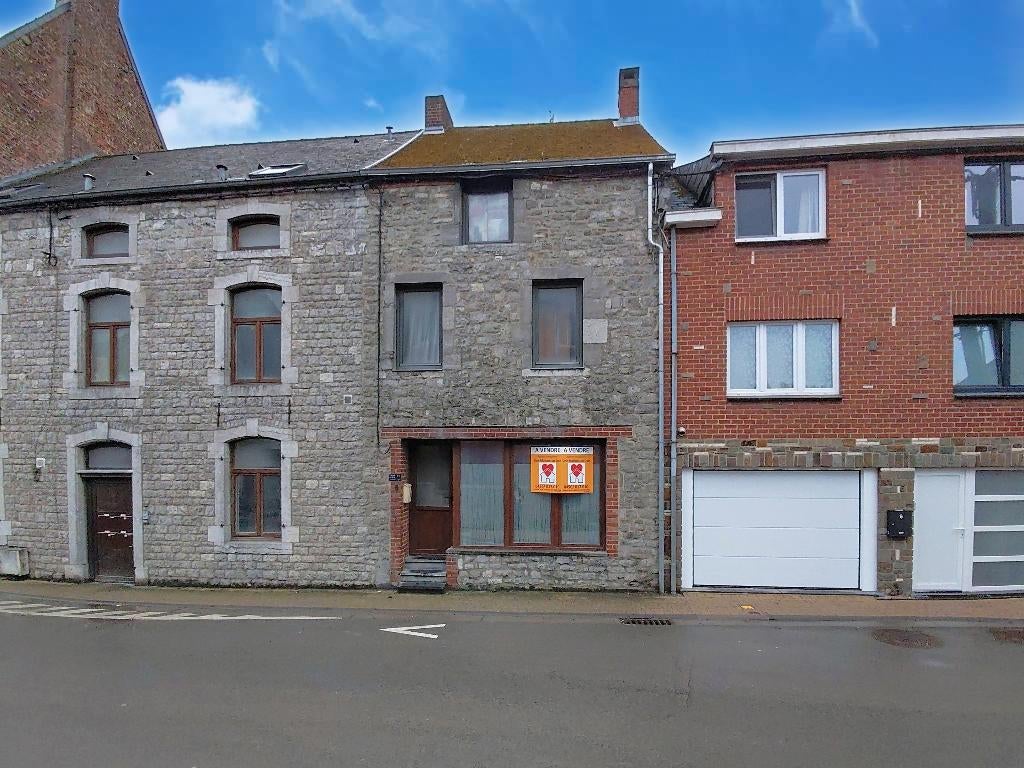 Maison en pierres rénovée  – Centre et jolie vue, Immo, Huizen en Appartementen te koop, Florennes, Tussenwoning, 57914 kWh/jaar