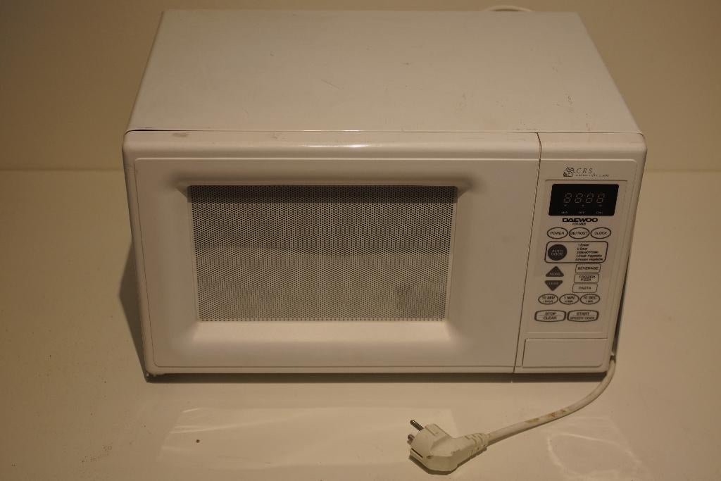 daewoo (kor-63dba) microgolfoven, Elektronische apparatuur, Microgolfovens, Gebruikt, Ophalen of Verzenden, Draaiplateau, Vrijstaand