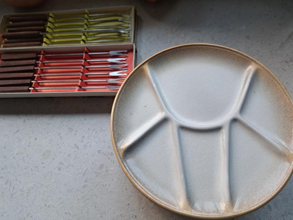 6 borden voor fondue van Niderviller France met 13 vorkjes, Huis en Inrichting, Keuken | Servies, Ophalen, Gebruikt, Keramiek