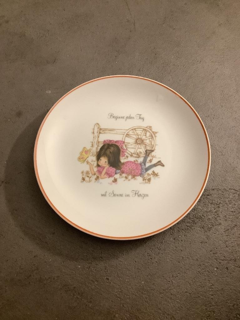 Assiette décorative Miss Petticoat diamètre 16 cm, Enlèvement ou Envoi