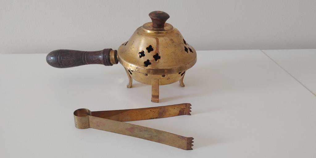 Brûle encens, Enlèvement