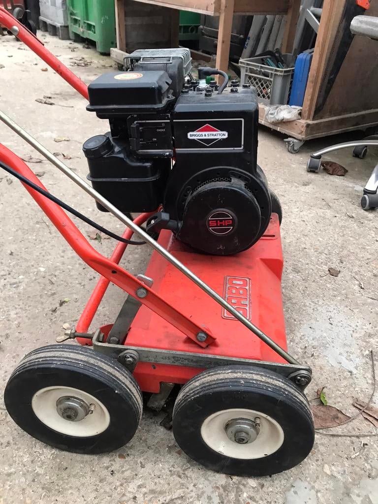 Verticuteer machine Sabo, Enlèvement ou Envoi, Essence