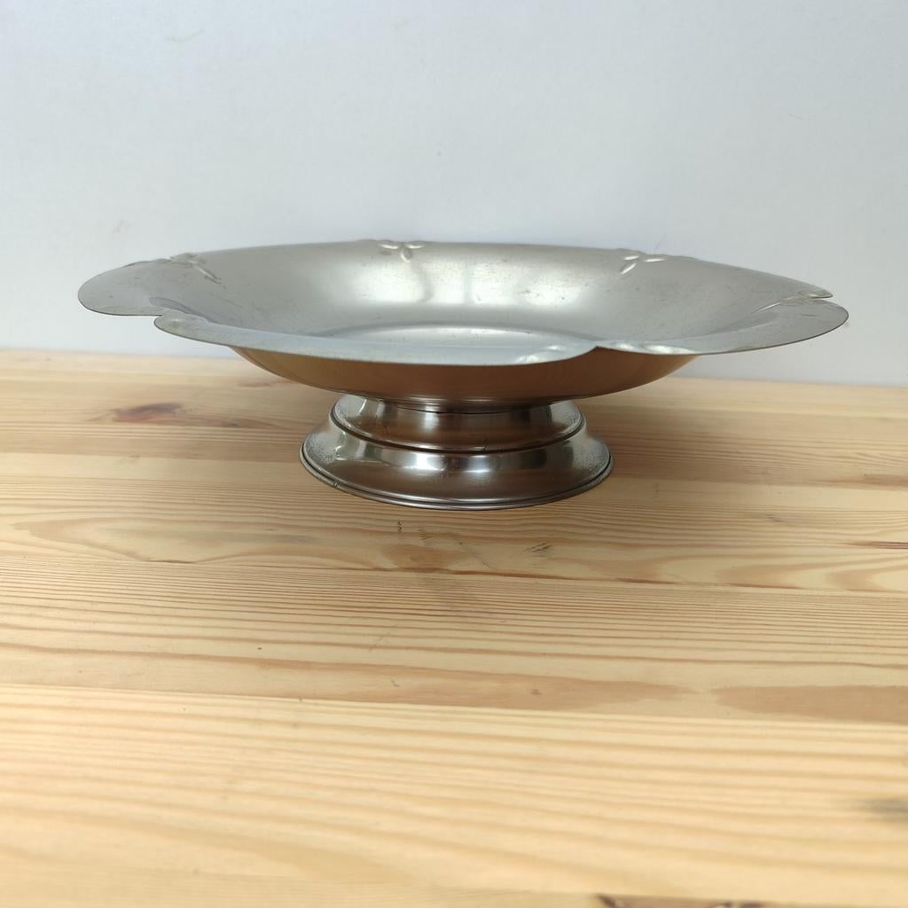 Fruitschaal op voet ( Rembrandt Tiel nl ), Antiek en Kunst, Antiek | Tin, Ophalen of Verzenden