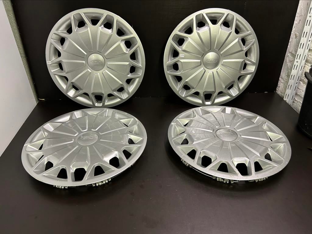 4 16" Ford Transit wieldoppen, Ophalen of Verzenden, Gebruikt