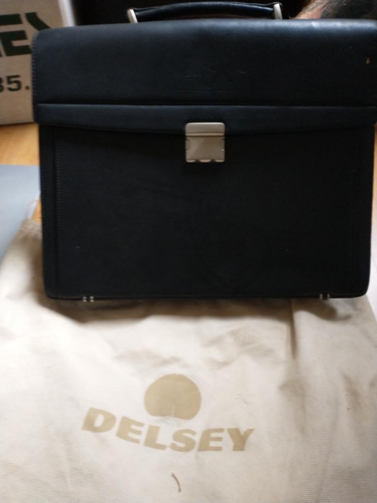 lederen aktetas, Ophalen, 30 tot 40 cm, Zwart, Aktetas of Boekentas