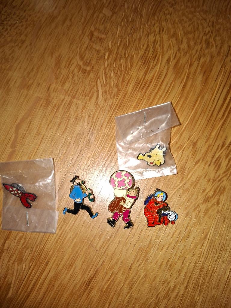 Tintin, Enlèvement ou Envoi, Tintin, Neuf