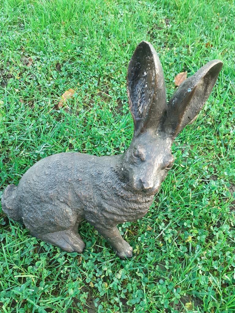 BRONZE ANIMALIER (Le lièvre assis ), Enlèvement ou Envoi, Bronze