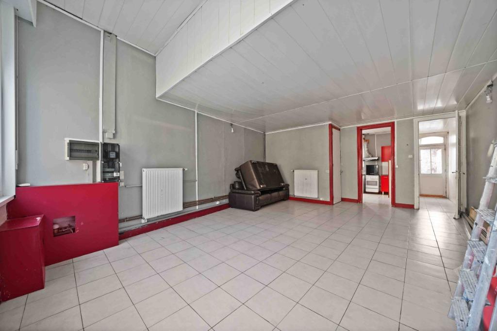 Maison à rénover bénéficiant d'une bonne situation, COMINES, Province de Hainaut, Jusqu'à 200 m², 2 pièces