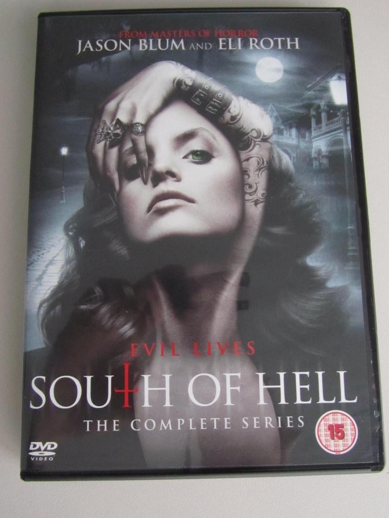2DVDBOX SOUTH OF HELL "the complete series", CD & DVD, DVD | TV & Séries télévisées, À partir de 16 ans, Enlèvement ou Envoi, Comme neuf