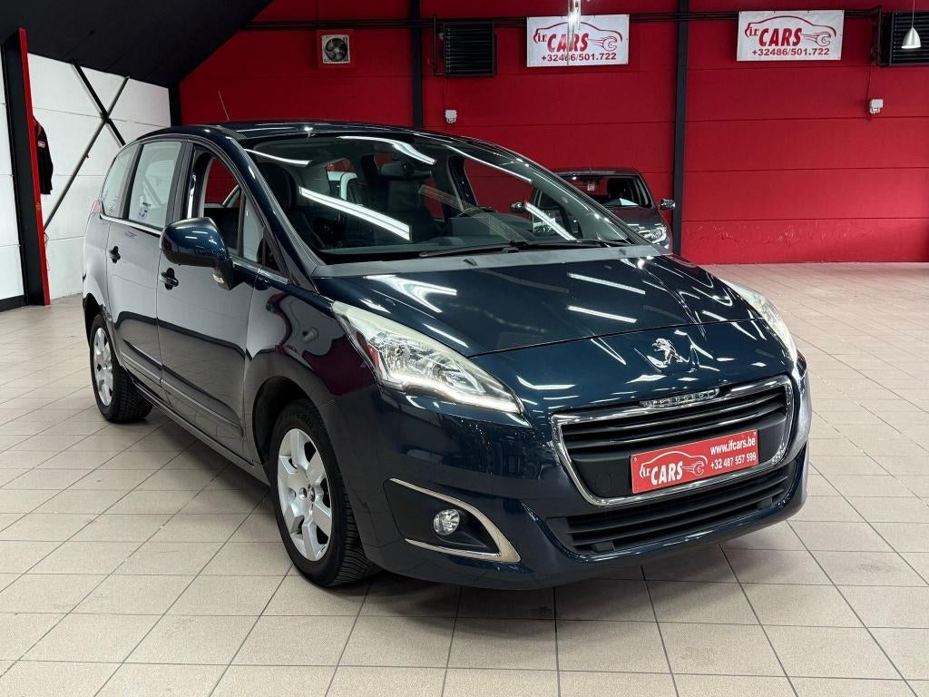 Peugeot 5008 HDI 115 Business-Line**NAVIGATIE**DIG.AIRCO**, Voorwielaandrijving, Euro 5, Zwart, 4 cilinders