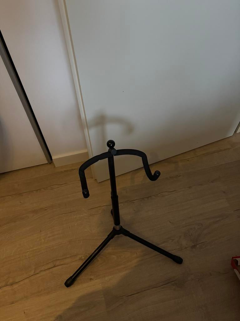 Statief voor doedelzak, Verzenden, Zo goed als nieuw