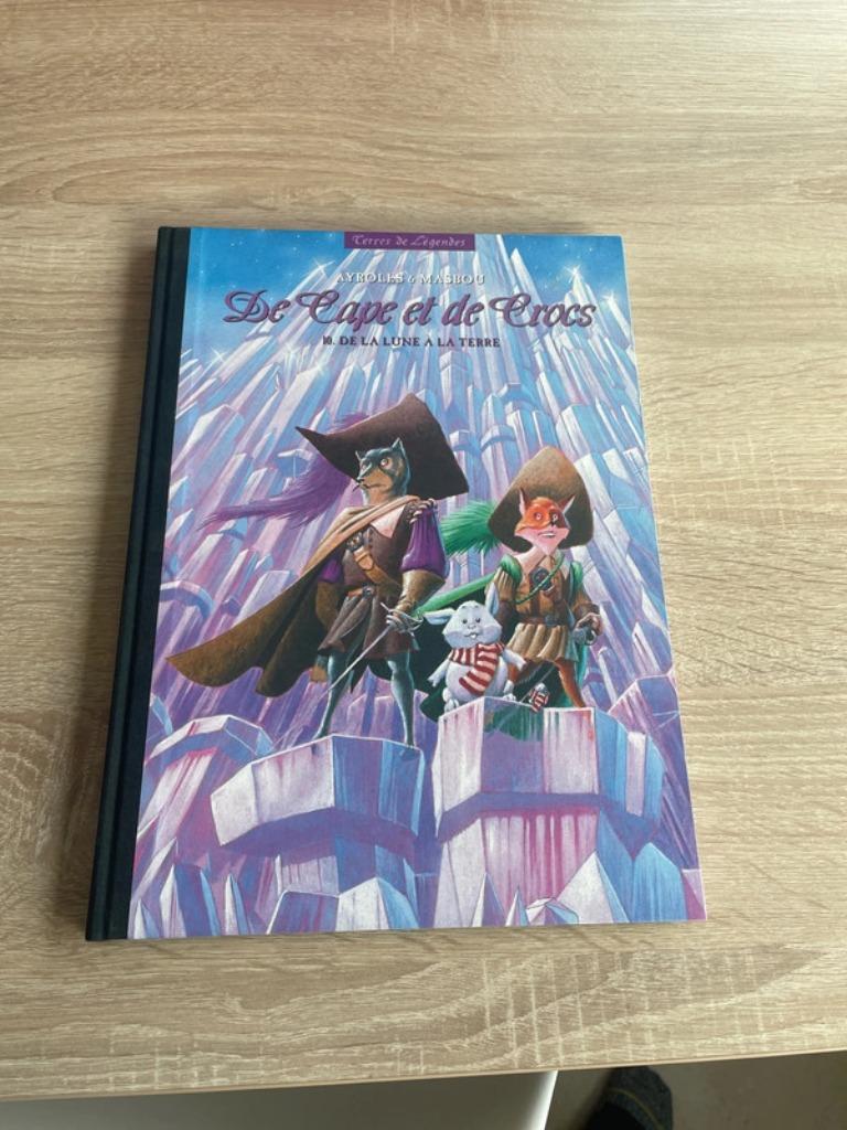 De Cape et de Crocs - Luxe trekking van de maan naar de aard, Boeken, Stripverhalen, Zo goed als nieuw, Eén stripboek, Ophalen of Verzenden