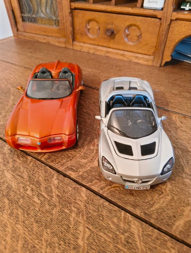 Maisto Bburago Opel Speedster & Dodge Concept 1/18, Hobby en Vrije tijd, Ophalen of Verzenden, Maisto