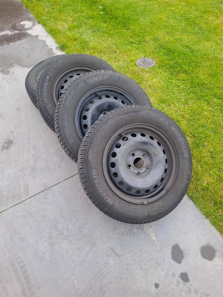 Pneus d'hiver avec jante 195/65 R15, Enlèvement