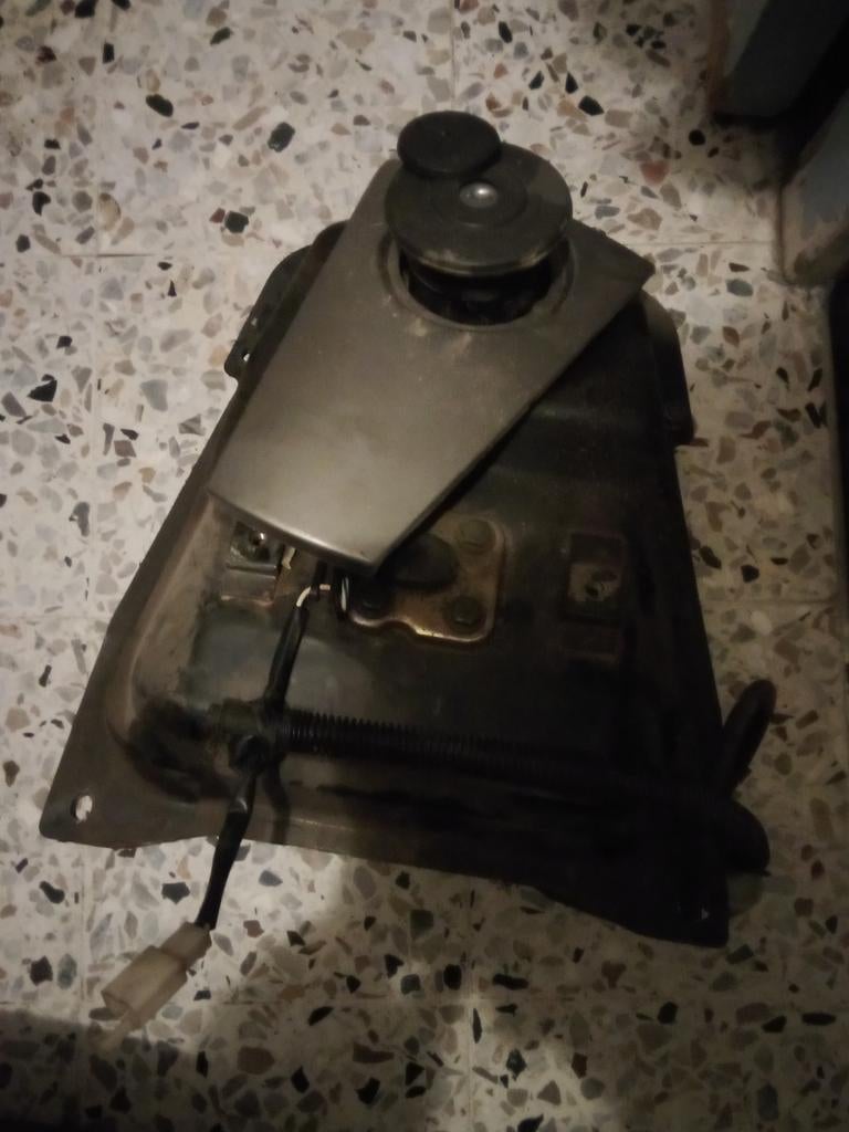 Réservoir scooter 49cc 4 temps avec robinet automatique, Enlèvement ou Envoi, Réservoir