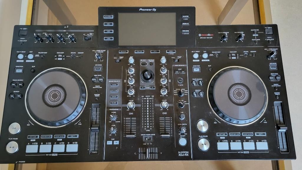 Pioneer XDJ-RX – All-in-one DJ controller, Musique & Instruments, DJ sets & Platines, Utilisé, DJ-Set, Pioneer, Enlèvement