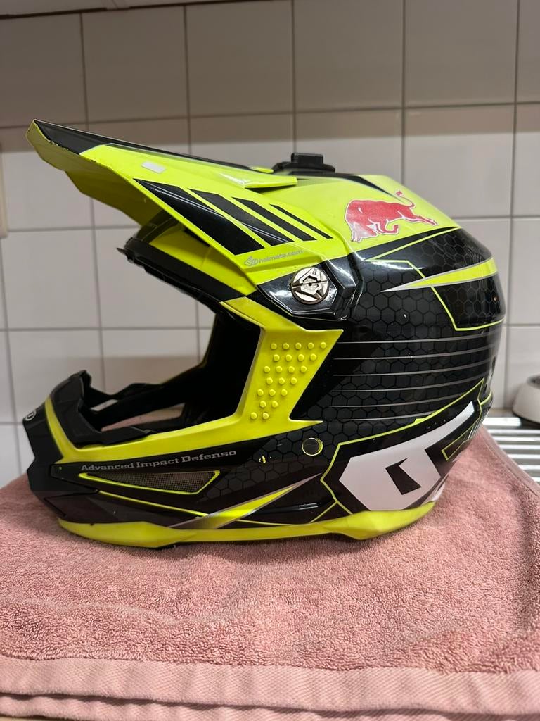 Motorcross helmen, Motoren, Ophalen