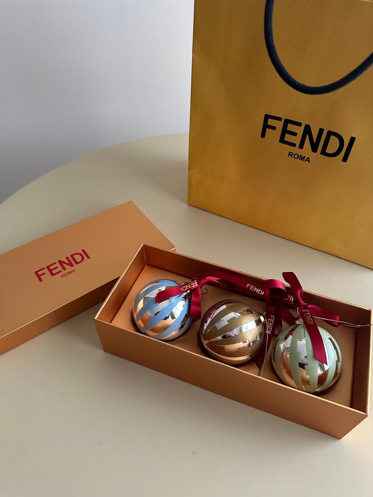 FENDI kerstballenset, Ophalen of Verzenden, Zo goed als nieuw
