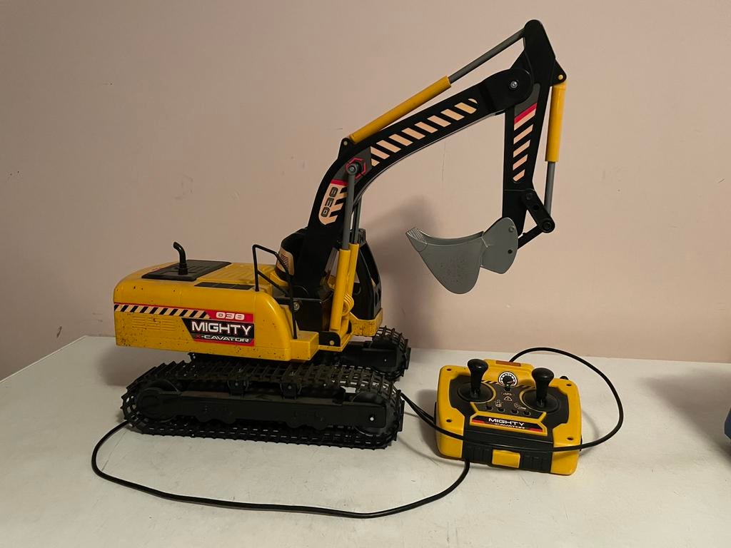 Grue excavator pour enfant, Enfants & Bébés, Jouets | Véhicules en jouets, Enlèvement, Utilisé, Télécommande