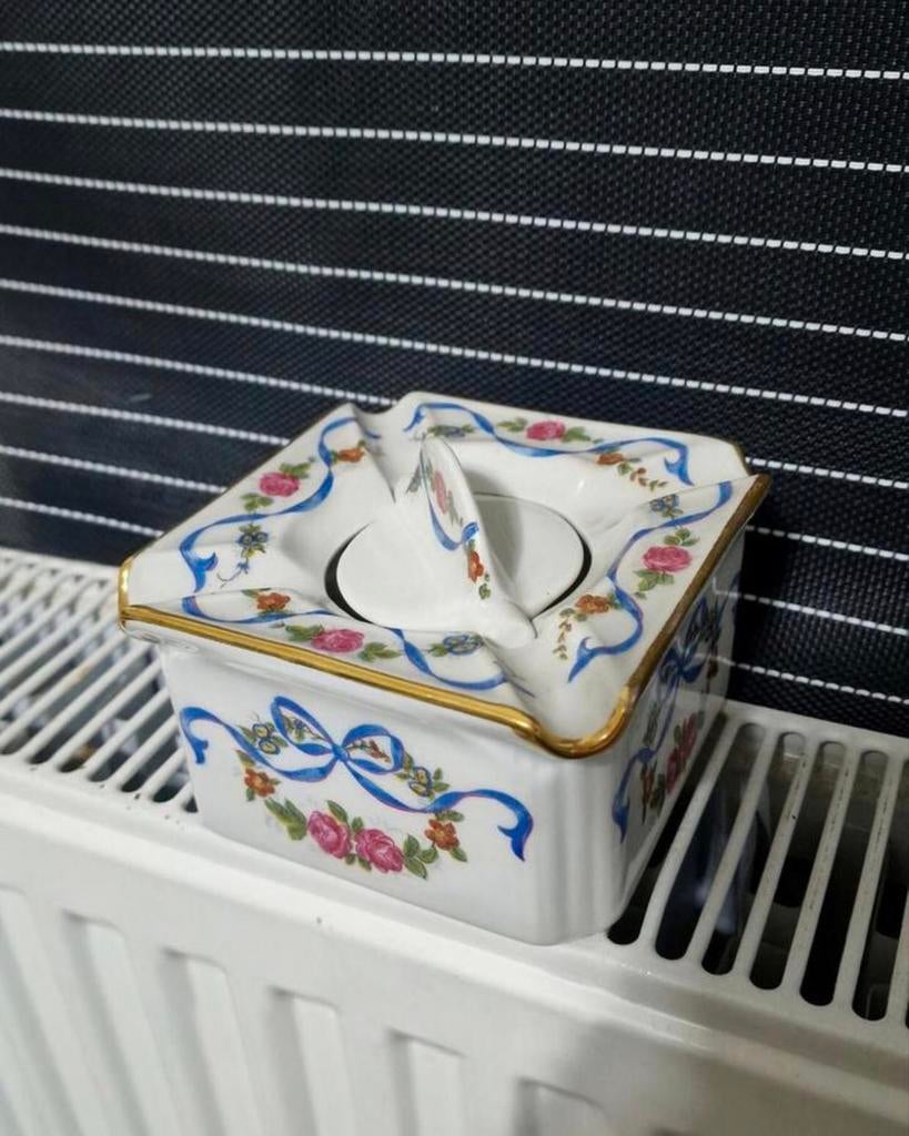 Pillivuyt france asbak met roldeksel in zeer goede staat, Antiquités & Art, Enlèvement