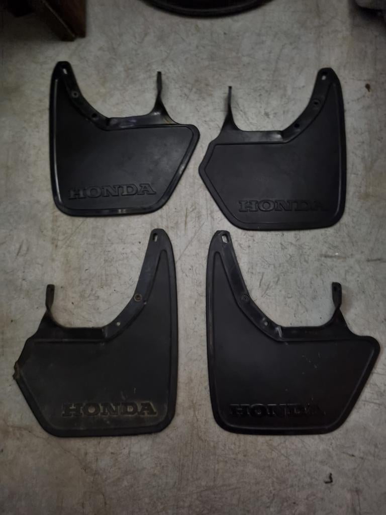 Set van 4 spatlappen Honda accord 1980, Auto-onderdelen, Ophalen of Verzenden, Voor, Honda