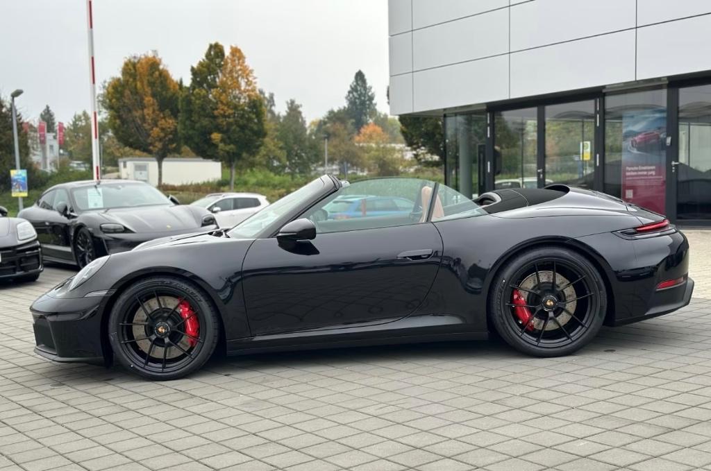 NEW MODEL 992.2 CABRIO 4 GTS 541PK PDK HERMES EDI/ADZET/LIFT, Auto's, Automaat, 4 zetels, Euro 6, Cabriolet