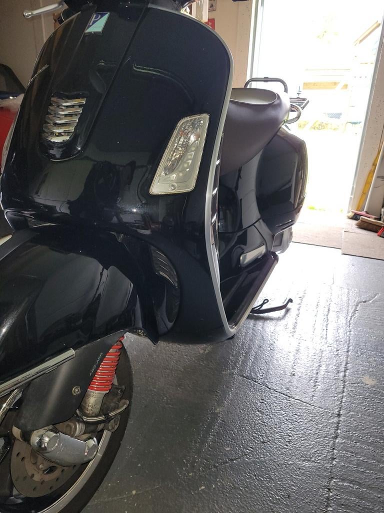 Vespa GTS 125ie Année 2016, Vélos & Vélomoteurs