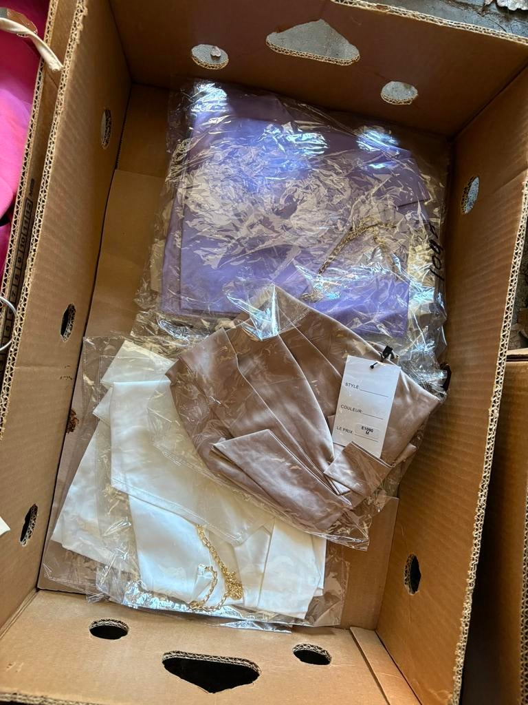 Lot vrouwen kledij, Kleding | Dames, Dames-kledingpakketten, Zo goed als nieuw, Ophalen