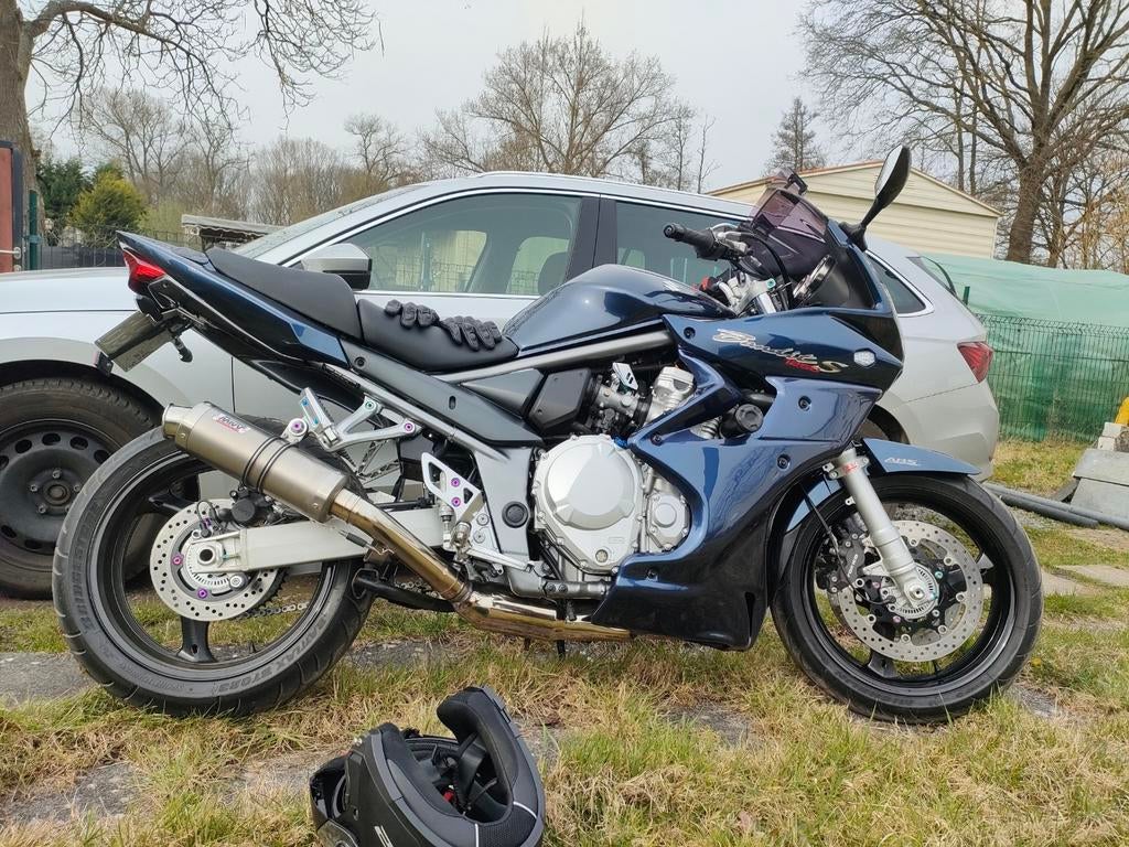 Bandit 1250 abs klaar voor het nieuwe seizoen blinkt als nie, Ophalen