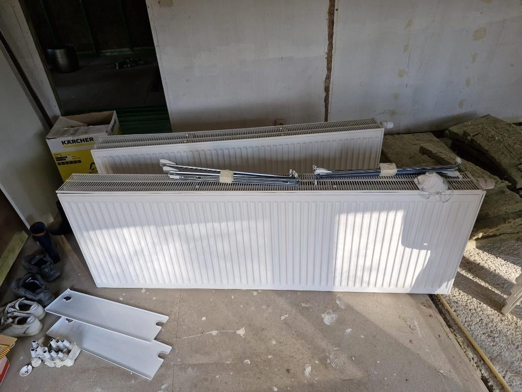 Radiatoren, Doe-het-zelf en Bouw, Verwarming en Radiatoren, Ophalen, 30 tot 80 cm, Radiator, Zo goed als nieuw