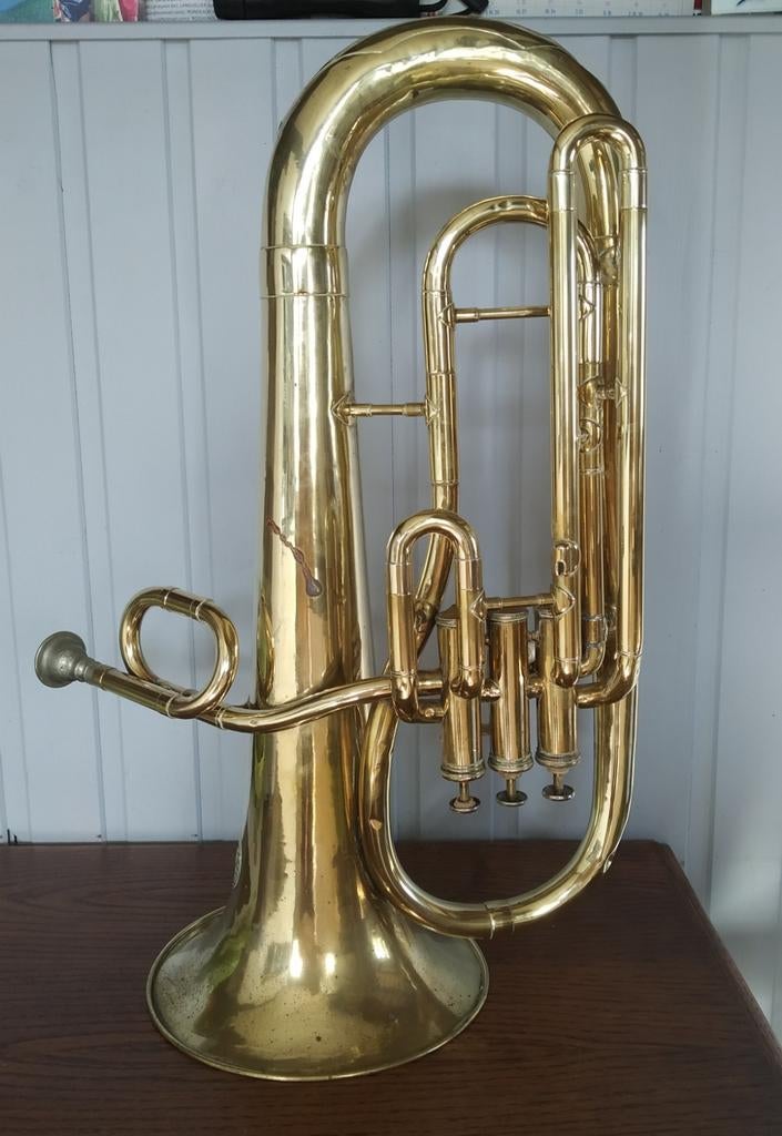 Bariton Mahillon, Ophalen