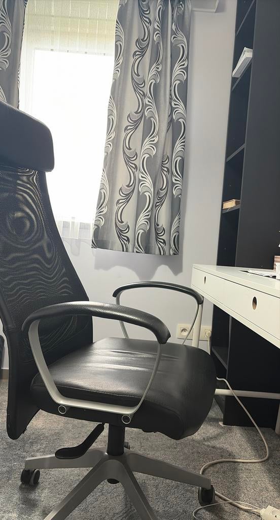 Ikea markus bureau stoel, Ophalen of Verzenden, Zo goed als nieuw