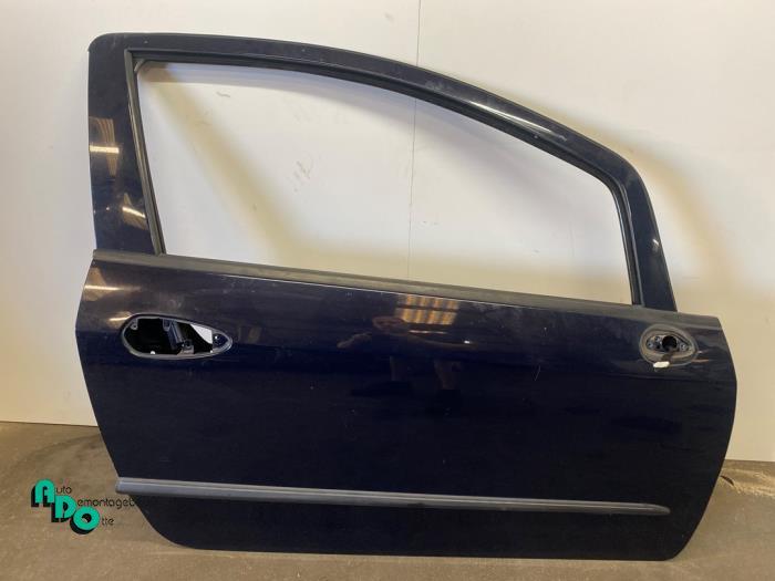 Portière 2portes droite d'un Fiat Punto Grande (Punto Grand, Autos : Pièces & Accessoires, Carrosserie & Tôlerie, Porte, Fiat