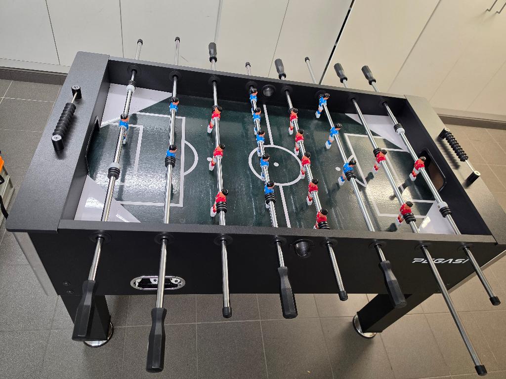 Pegasi-tafelvoetbal, Ophalen, Zo goed als nieuw