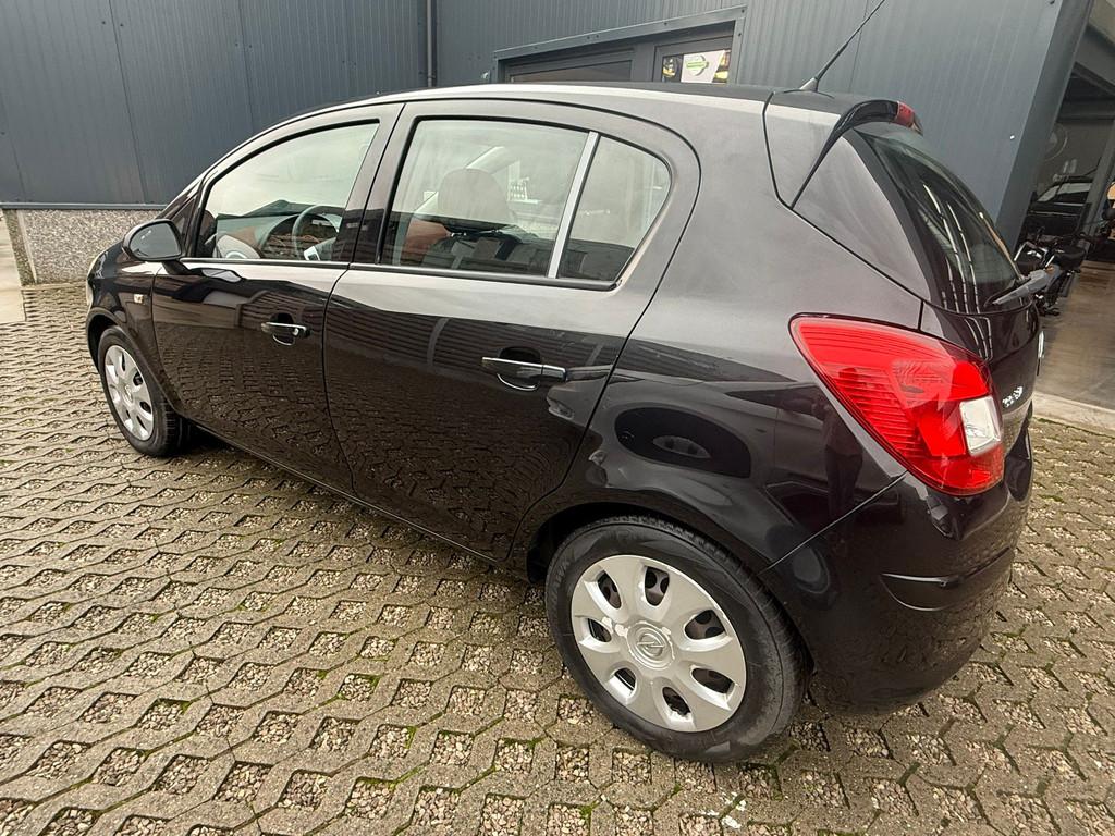 Opel Corsa 1,4 benzine - Automaat, Autos, Opel, Euro 5, Achat, Entreprise, Carnet d'entretien