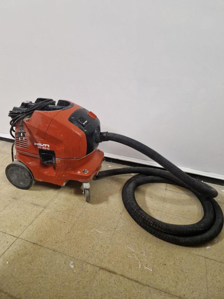 Aspirateur de chantier Hilti VC 20-U, Enlèvement, Utilisé, 1600 à 2000 watts, Aspirateur