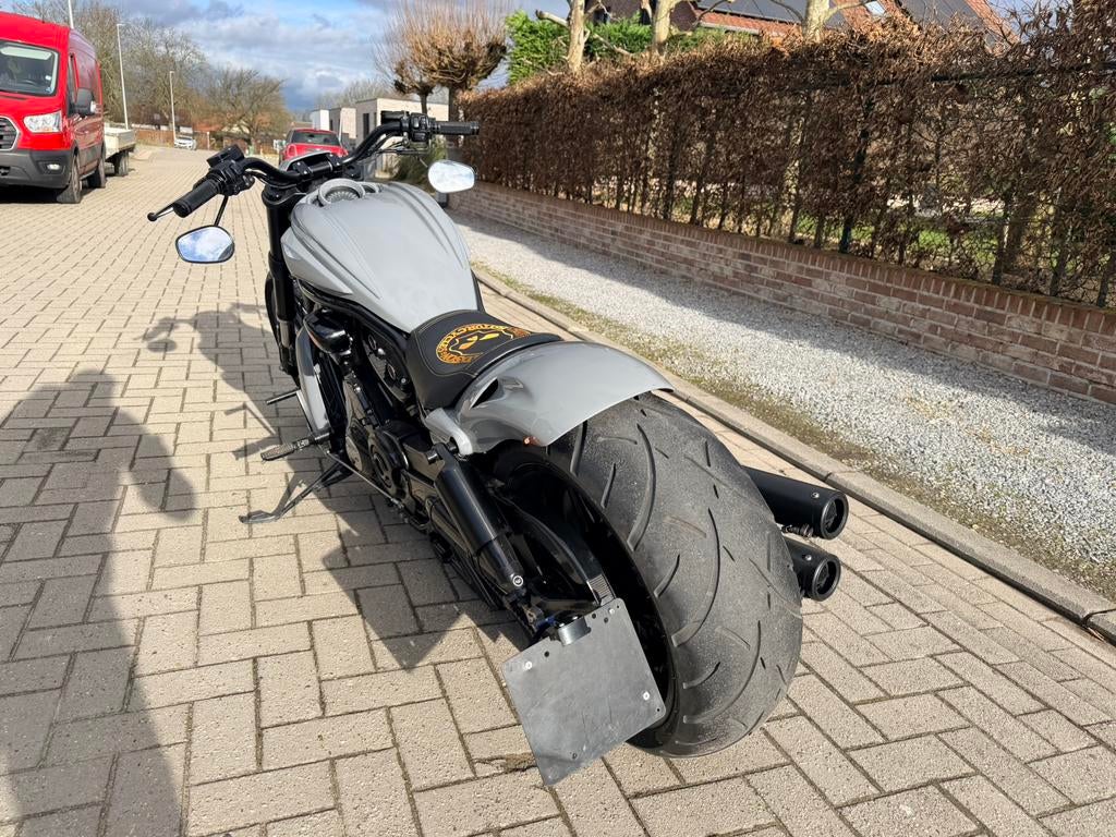 Harley Night Rod Airride - foto 2