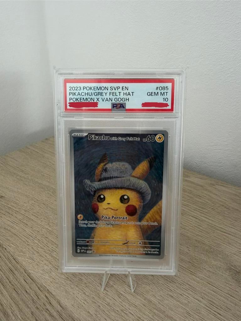 CHAPEAU EN FEUTRE PIKACHU/GRIS POKEMON X VAN GOGH, Hobby & Loisirs créatifs, Enlèvement, Neuf, Cartes en vrac